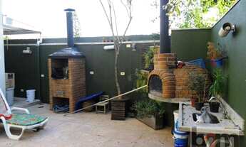 Imagem 2: LIndo sobrado em condomínio fechado com segurança 24 horas