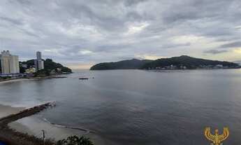 Imagem 3: 3 Dormitórios, Frente total ao mar, sacada, suíte, decoração estilo náutica, lazer e 2 vag