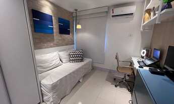 Imagem 7: Apartamento com 140m2, andar alto, 4 quartos transformados em 3