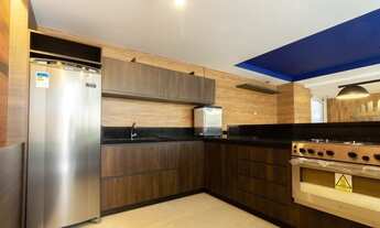 Imagem 5: Vendo apartamento com vista para o Guaíba, três dormitórios com suíte, churrasqueira e inf