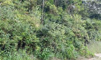 Imagem 2: Erreno aclive em ótima localidade Vista privilegiada , 4 minutos da Feirinha