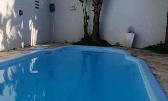 Imagem 3: Casa de condomínio para venda tem 280 metros quadrados com 6 quartos