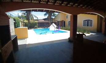 Imagem 5: Casa para venda possui 380 metros quadrados com 4 quartos em Vila Suarao - Itanhaém - SP