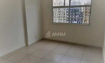 Imagem 3: Apartamento amplo, no coração do Ingá com 2 quartos sendo 1 suíte e vaga!!