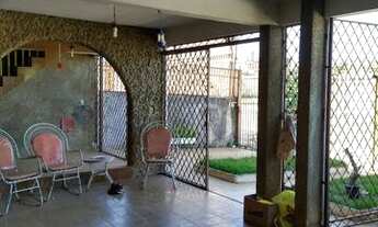 Imagem 2: Sobrado com três opções de moradia. QNF 4 550mil ótima localização