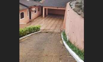 Imagem: CASA PARA LOCAÇÃO 4 DORM. NO COND. IOLANDA