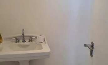 Imagem 5: Apartamento para aluguel e venda possui 220 metros quadrados com 3 quartos