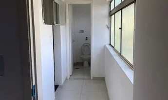 Imagem 7: Apartamento para aluguel e venda possui 65 metros quadrados com 2 quartos