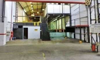 Imagem 6: Vende ou Aluga,galpão com 2.061m² de área construída ,pé direito de 6 metros, a 500 metros