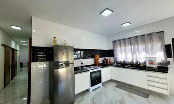 Imagem 6: Linda Casa no condomínio Solaris térrea para venda com 5 suites e piscina em Boituva-SP