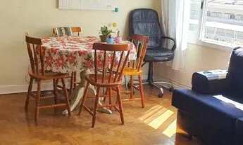 Imagem 2: Apartamento pé direito alto