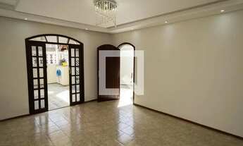 Imagem 2: Casa para Aluguel - Botujuru, 3 Quartos, 200 m2