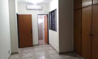 Imagem 2: Sobrado para venda possui 240 m² com 4 dormitórios Vila Amélia - Ribeirão Preto - SP