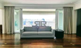 Imagem 3: JUNTO CLUBE PINHEIROS - IMPECÁVEL - 400 M2 ÚTEIS - QUADRA DE TÊNIS