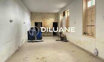 Imagem 4: Rua Dezenove de Fevereiro - Excelente casa frente de rua com potencial para residência ou