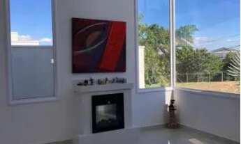 Imagem 5: Sobrado à venda no condomínio Montserrat em São José dos Campos. Venha conhecer está linda