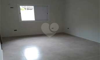 Imagem 4: Vende-se Sobrado no Marapé em Santos com 90m² - 2 suítes e 2 vagas de garagem