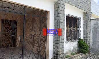 Imagem 2: Casa com 7 dormitórios à venda na Parquelândia - Fortaleza/CE