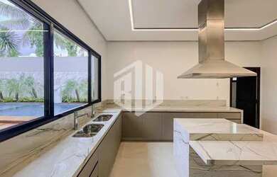 Imagem 3: SOBRADO COM 5 SUÍTES NO ALPHAVILLE GOIÁS REPLETO EM ARMARIOS