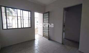 Imagem 4: Casa para alugar, 2 quartos, Pacaembu - Uberlândia/MG - Rotina Imobiliária
