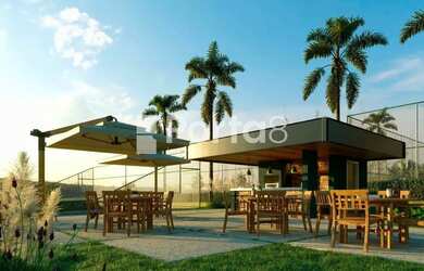 Imagem 4: Residência Sofisticada com Piscina e Ampla Iluminação no Prestigiado Quinta do Lago 2