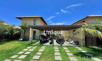 Imagem: Casa na beira do canal em Buzios