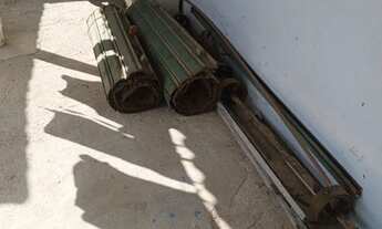 Imagem 4: Porta de aço completa ventilada loja