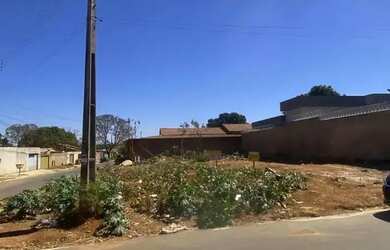 Imagem 3: Lote para venda com 403 metros quadrados