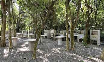 Imagem 6: Apartamento de 2 dormitórios com vaga de garagem, localizado no bairro Uglione!