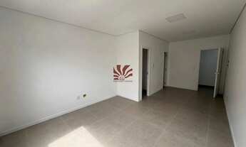 Imagem 2: Sala comercial privilegiada na Armando Fajardo, com 21m²