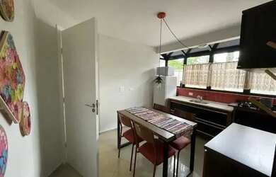 Imagem 2: Lindo apartamento mobiliado e decorado com sacada e vaga de garagem fixa no Alto da XV