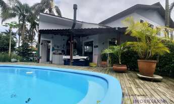 Imagem: Casa com Piscina à venda em Daniela - Florianópolis