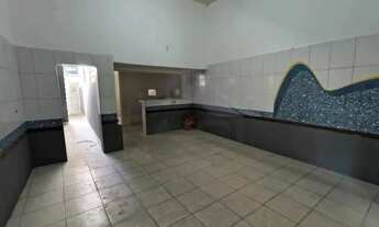 Imagem: Prédio, tipo sobrado próximo à Saens