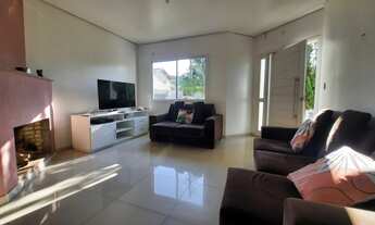 Imagem 3: Sobrado para venda possui 190 metros quadrados com 4 quartos em Centro - Guaíba - RS