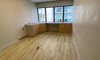 Imagem 6: Sala excelente para locação na área de saúde, não acompanha material de dentista