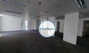 Imagem 4: Conjunto Comercial em vão livre de 720m², 16 vagas de garagem com 4 banheiros e copa