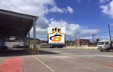 Imagem 7: Galpão enorme à venda em Coutos!