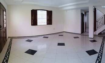 Imagem 3: Excelente Casa de 2 pavimentos, 3 suítes + DCE, 1vg - CA0060