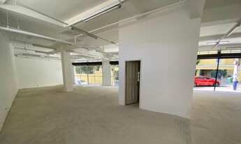 Imagem 2: Galpão/Depósito/Armazém para aluguel possui 495 metros quadrados com 3 quartos