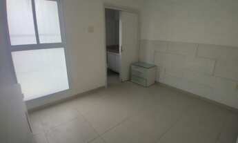 Imagem 2: Casa de condomínio sobrado para aluguel possui 180 metros quadrados com 3 quartos