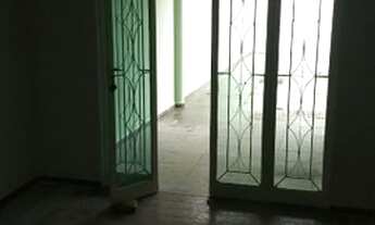 Imagem 5: Casa para aluguel possui 100 metros quadrados com 3 quartos em Setor Coimbra - Goiânia - G