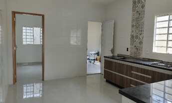 Imagem 5: Casa 3 quartos sendo um suíte - Res Santa Fé Goiânia