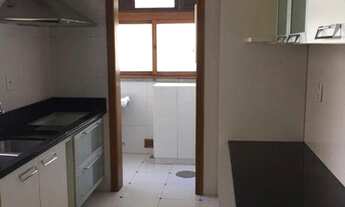 Imagem 3: Apartamento de três dormitórios no Jardim Planalto em Porto Alegre