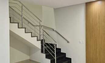 Imagem 3: Sobrado para Venda em Goiânia, Moinho dos Ventos, 3 dormitórios, 1 suíte, 2 banheiros