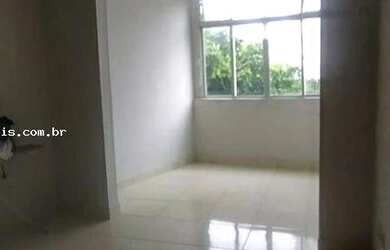 Imagem 4: Apartamento para Venda em Salvador, Matatu, 3 dormitórios, 1 suíte, 3 banheiros, 2 vagas