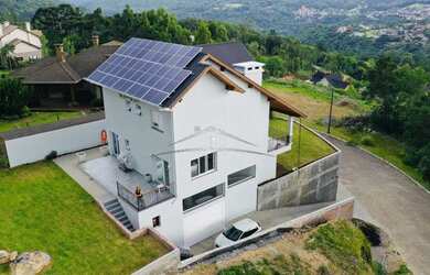 Imagem 3: GRAMADO - Casa Padrão - Vale das colinas