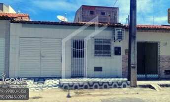 Imagem: Casa em rua pública na Barra dos Coqueiros
