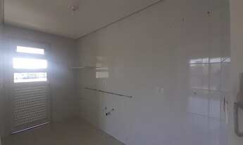 Imagem 6: Apartamento para venda possui 75 m2 com 2 quartos em Uberaba - Curitiba - PR