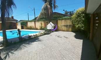 Imagem 4: Casa para venda possui 380 metros quadrados com 4 quartos em Vila Suarao - Itanhaém - SP