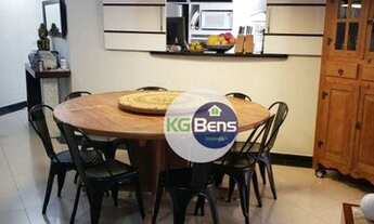 Imagem 7: Casa com 7 quartos, 1.000 m², a venda por R$ 2.350.000 ou aluguel por R$ 15.000/mês Santa